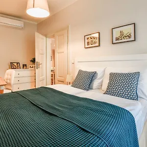 https://apartments-rybna.praguehotelsweb.com